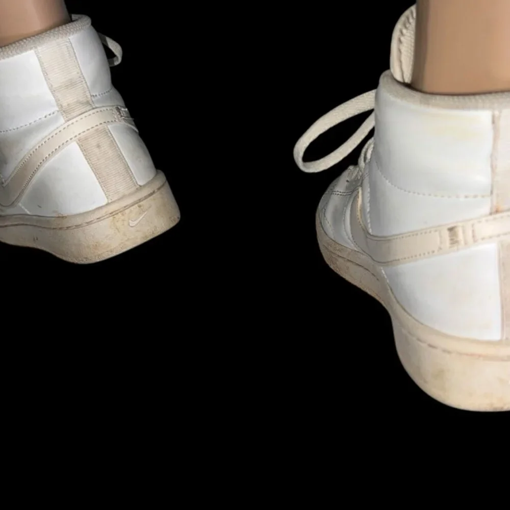 WMNS Nike Court Royale 2 Mid |‎ Peach and Cream  | Size 8.5 (GS6)